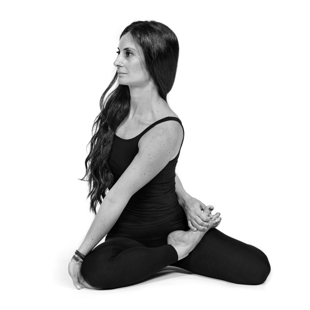 sri lanka-yoga retreatment-rockinchiclifestyle 1
